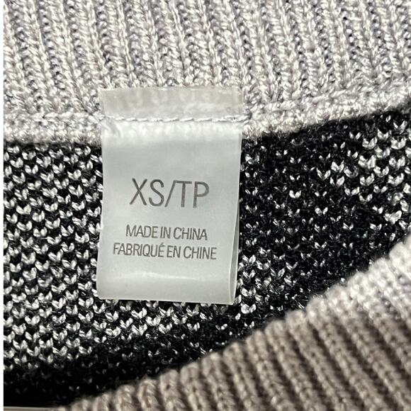 TAHARI FACE-GRAPHIC CREWNECK SWEATER GRAY/BLACK WOMENS XSMALL NEW - Picture 5 of 10